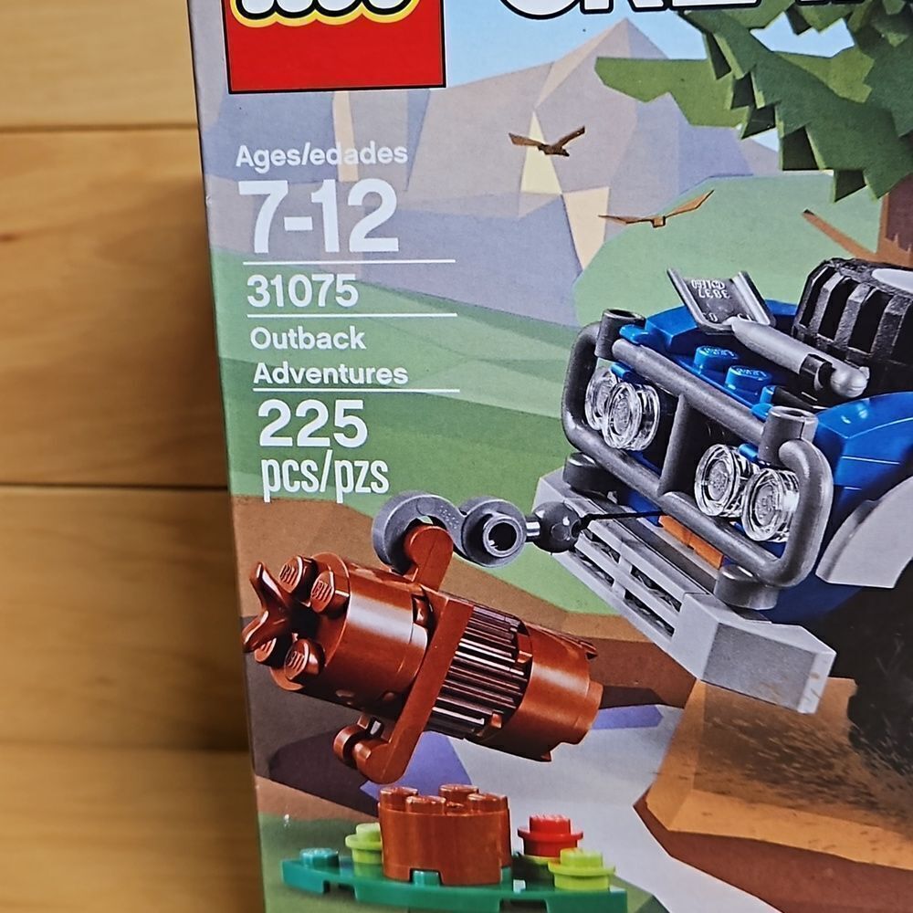 LEGO Creator Outback Adventure 31075 Creator 3 in 1 Set Truck Helicopter - Picture 2 of 15